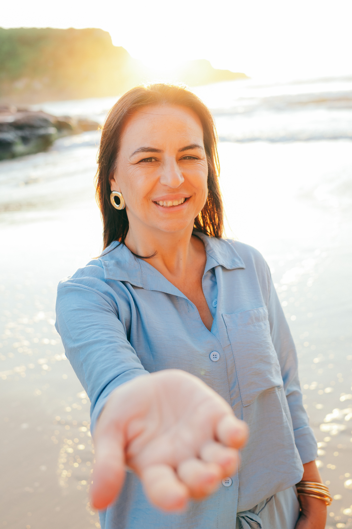 fotografia de retratos feminino ensaio fotográfico feminino na praia ensaio fotográfico na praia de Torres daniela radavelli fotografa 