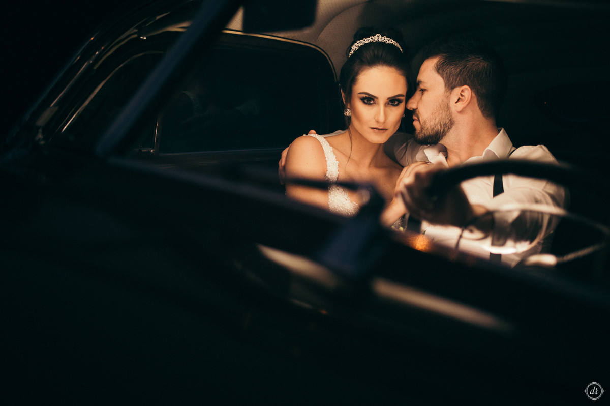 ensaio casal carro antigo