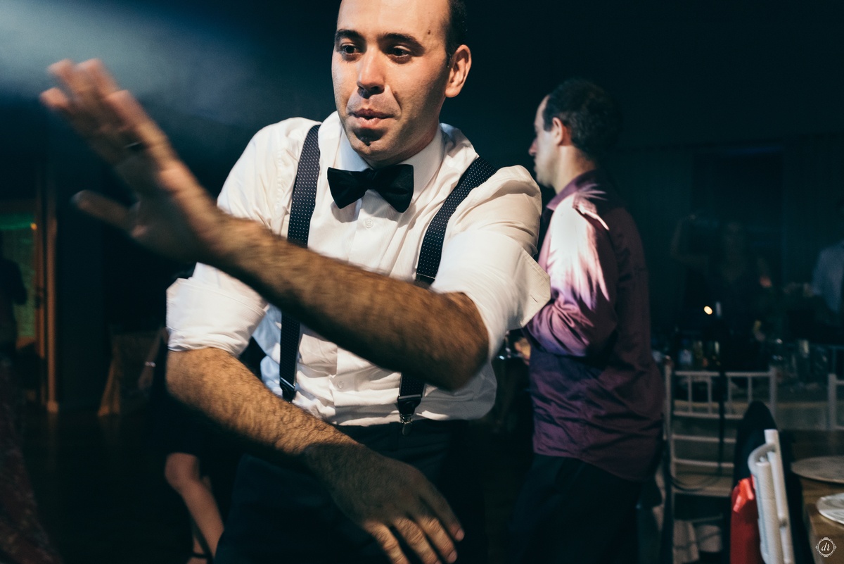 casamento na serra gaucha piscina vestido de noiva make de noiva casamento na igreja dança dos noivos