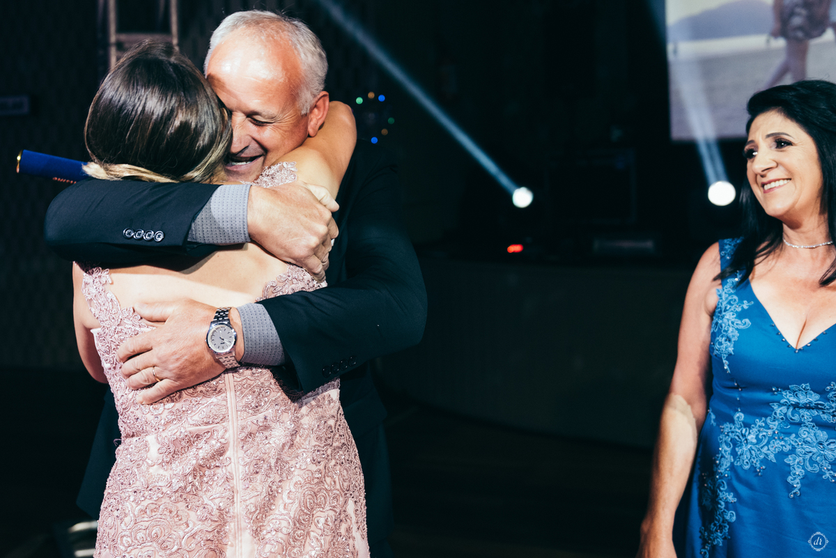 festa de formatura arquitetura e urbanismo vestido de formatura serra gaucha fotógrafa banda do grêmio família gremista 
