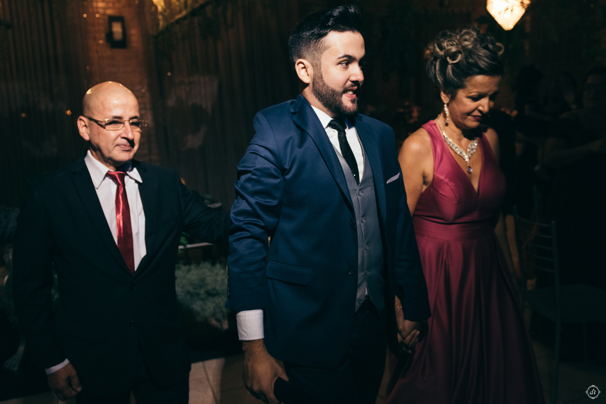 festa de formatura arquitetura e urbanismo formando terno de formando pista de led balada de formatura 