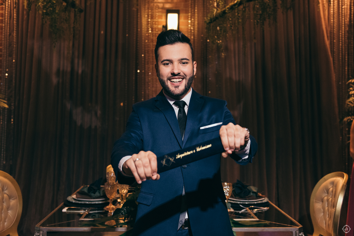 festa de formatura arquitetura e urbanismo formando terno de formando pista de led balada de formatura 