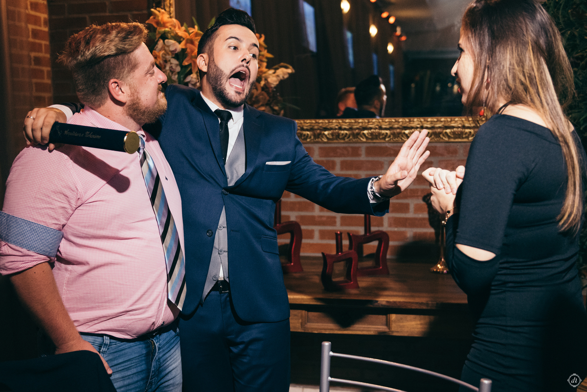 festa de formatura arquitetura e urbanismo formando terno de formando pista de led balada de formatura 