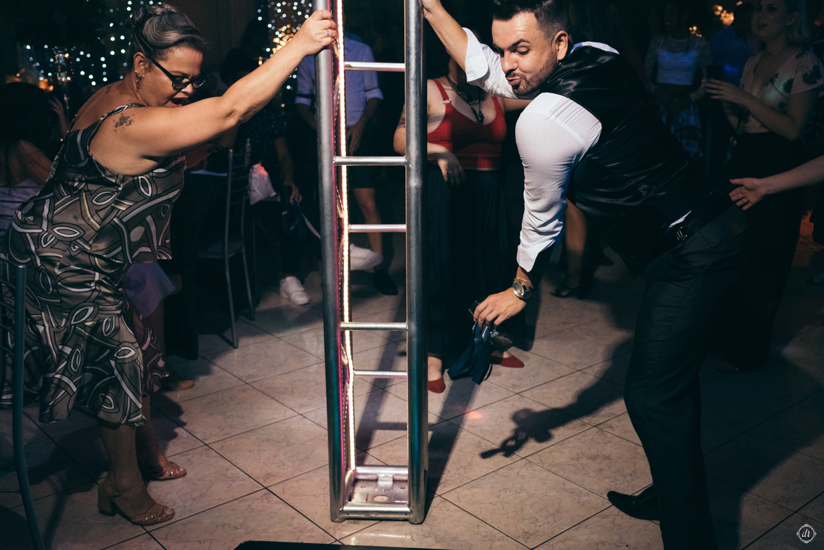 festa de formatura arquitetura e urbanismo formando terno de formando pista de led balada de formatura 