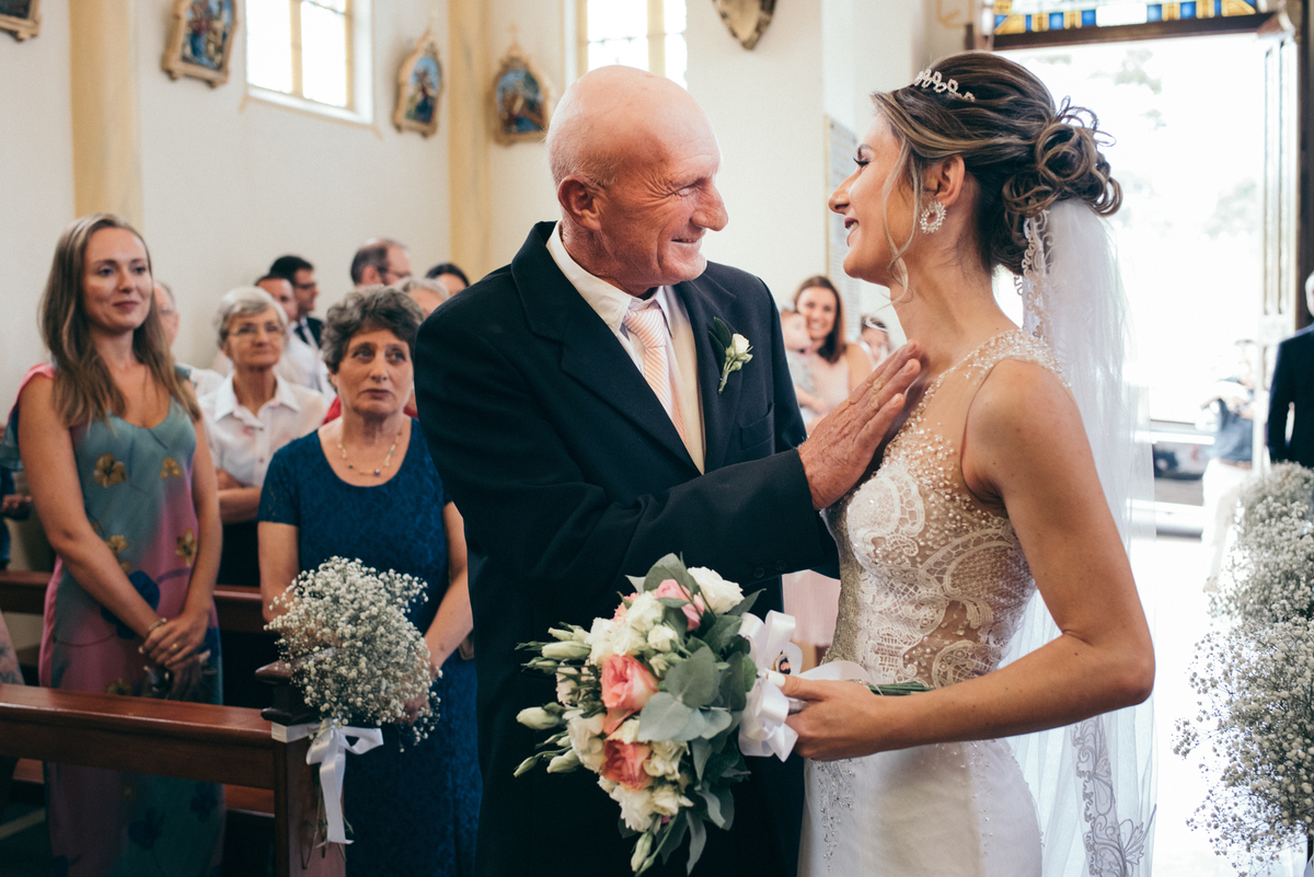casamento no vale dos vinhedos casamento de dia hotel make de noiva penteado de noiva vestido de noiva 