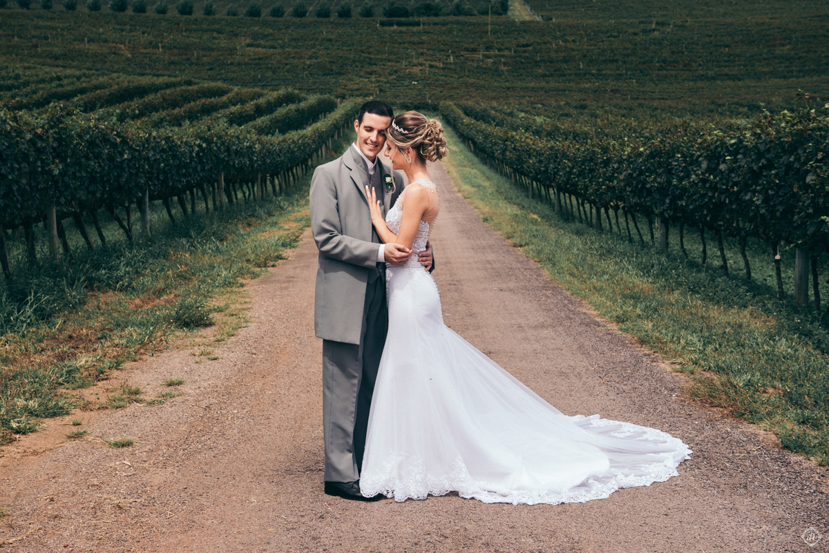 casamento no vale dos vinhedos casamento de dia hotel make de noiva penteado de noiva vestido de noiva 
