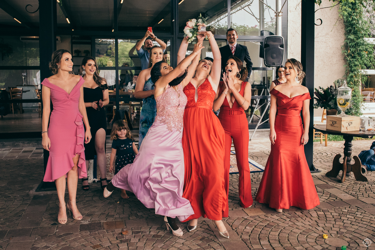 casamento no vale dos vinhedos casamento de dia hotel make de noiva penteado de noiva vestido de noiva mamma gema 