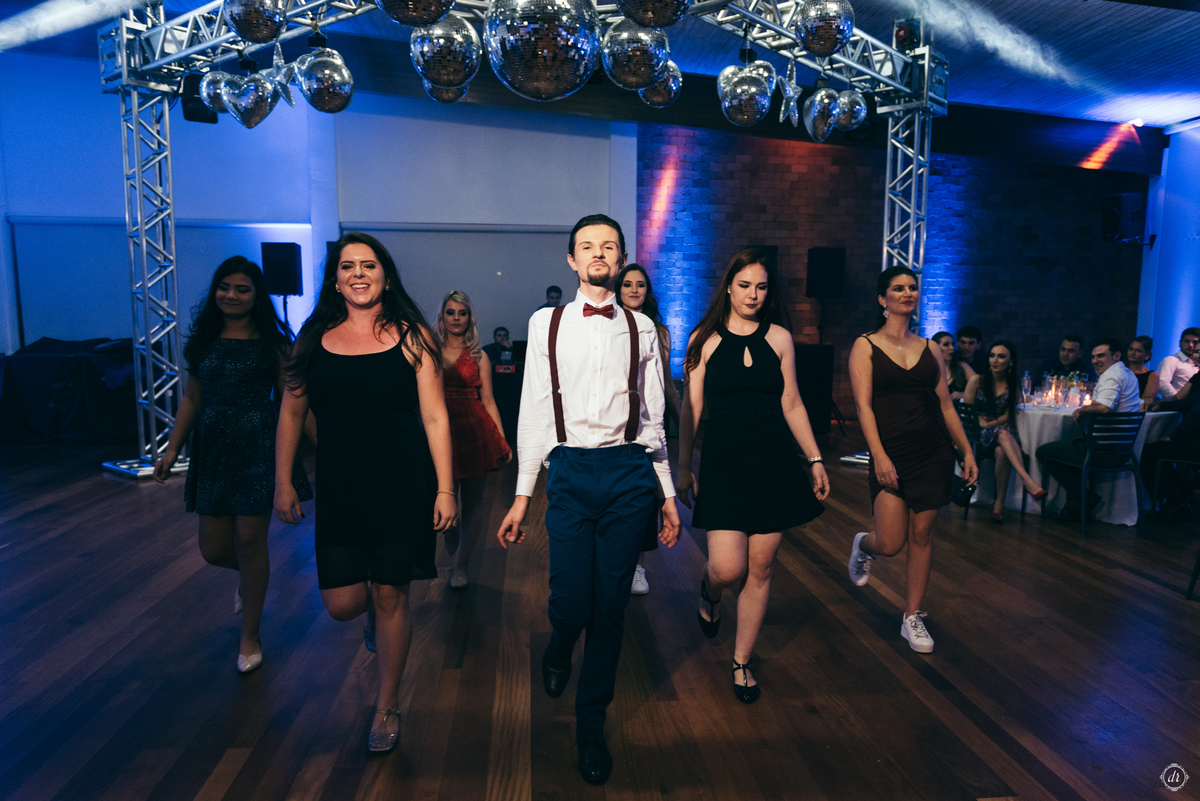 festa de formatura formatura em carlos barbosa terno de formando formatura de design grafico 