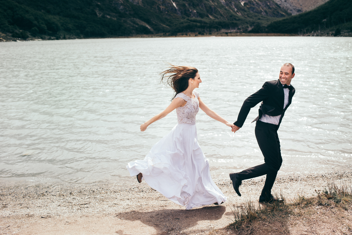 Ensaio no USHUAIA terra do fim do mundo Argentina Lua de Mel Fotógrafa no Ushuaia Tierra del Fuego Laguna Esmeralda 