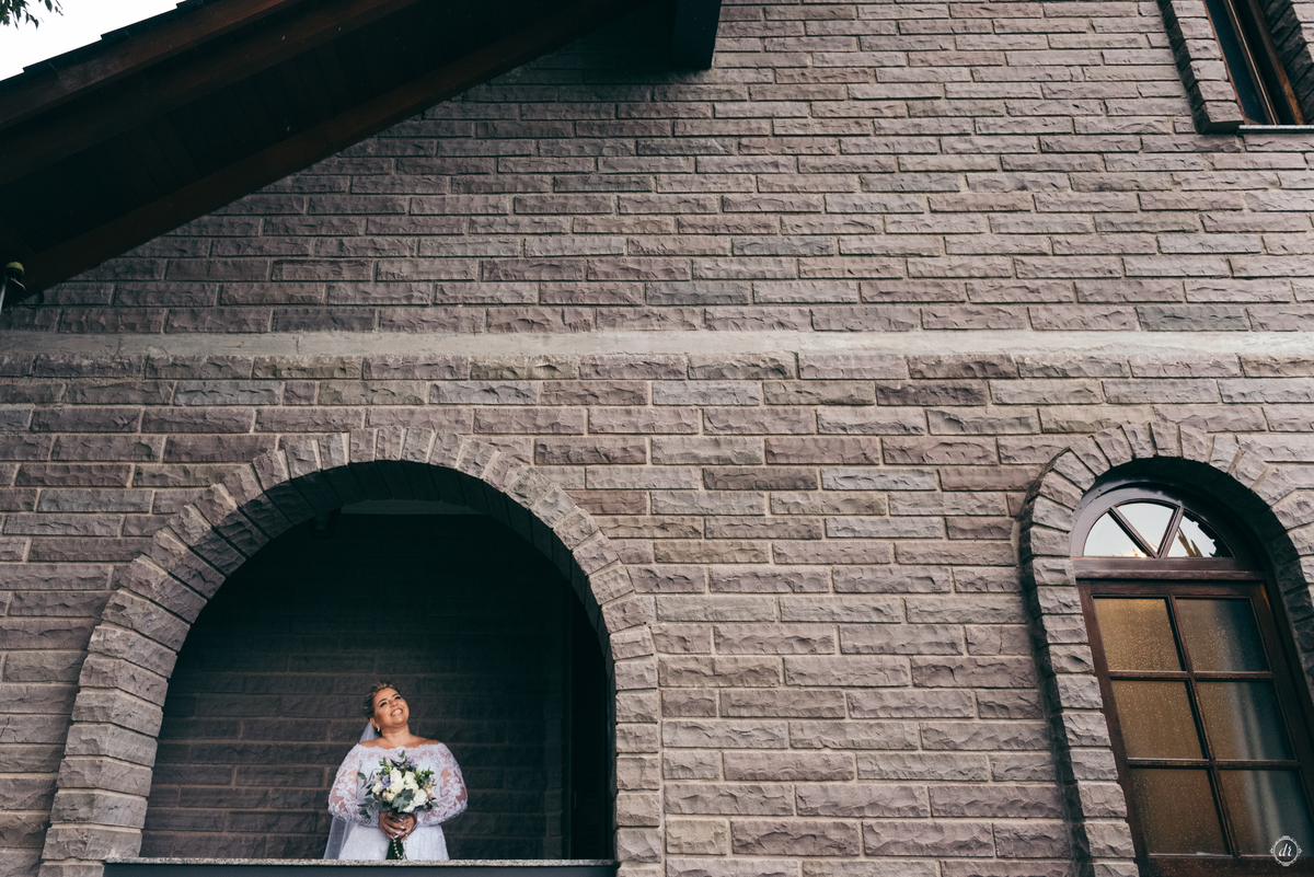 destination wedding casamento no vale dos vinhedos casa valduga noiva no vale arco de flores casamento na vinicola adega festa de casamento 