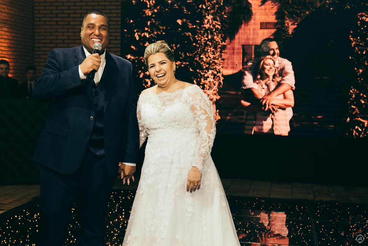 destination wedding casamento no vale dos vinhedos casa valduga noiva no vale arco de flores casamento na vinicola adega festa de casamento 