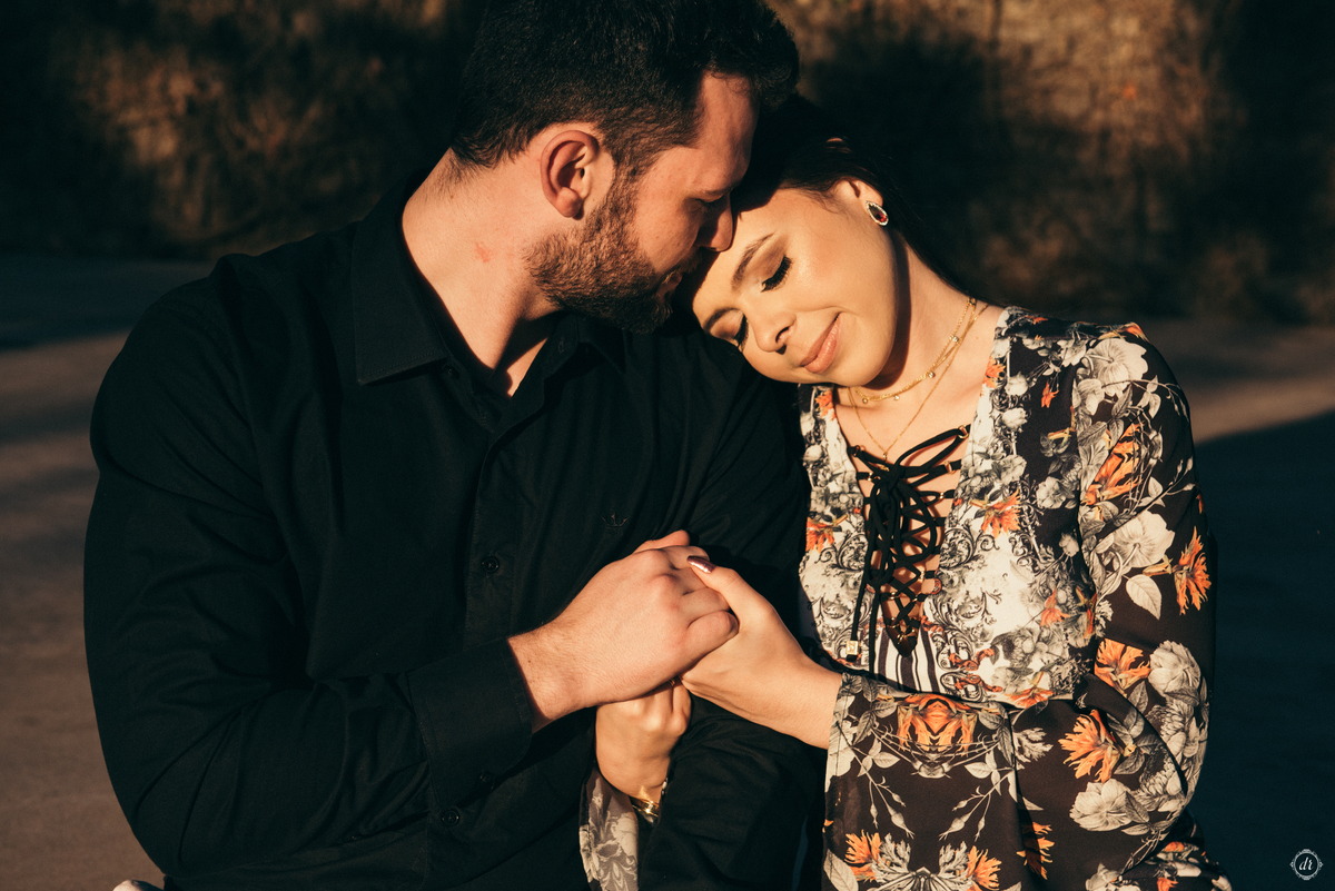 ensaio de casal ensaio nas ferias serra gaucha vinícola Don Giovanni pinto bandeira ensaio externo ensaio no inverno ensaio no parreirais 