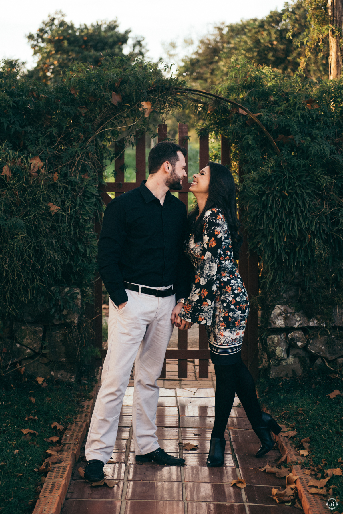 ensaio de casal ensaio nas ferias serra gaucha vinícola Don Giovanni pinto bandeira ensaio externo ensaio no inverno ensaio no parreirais 