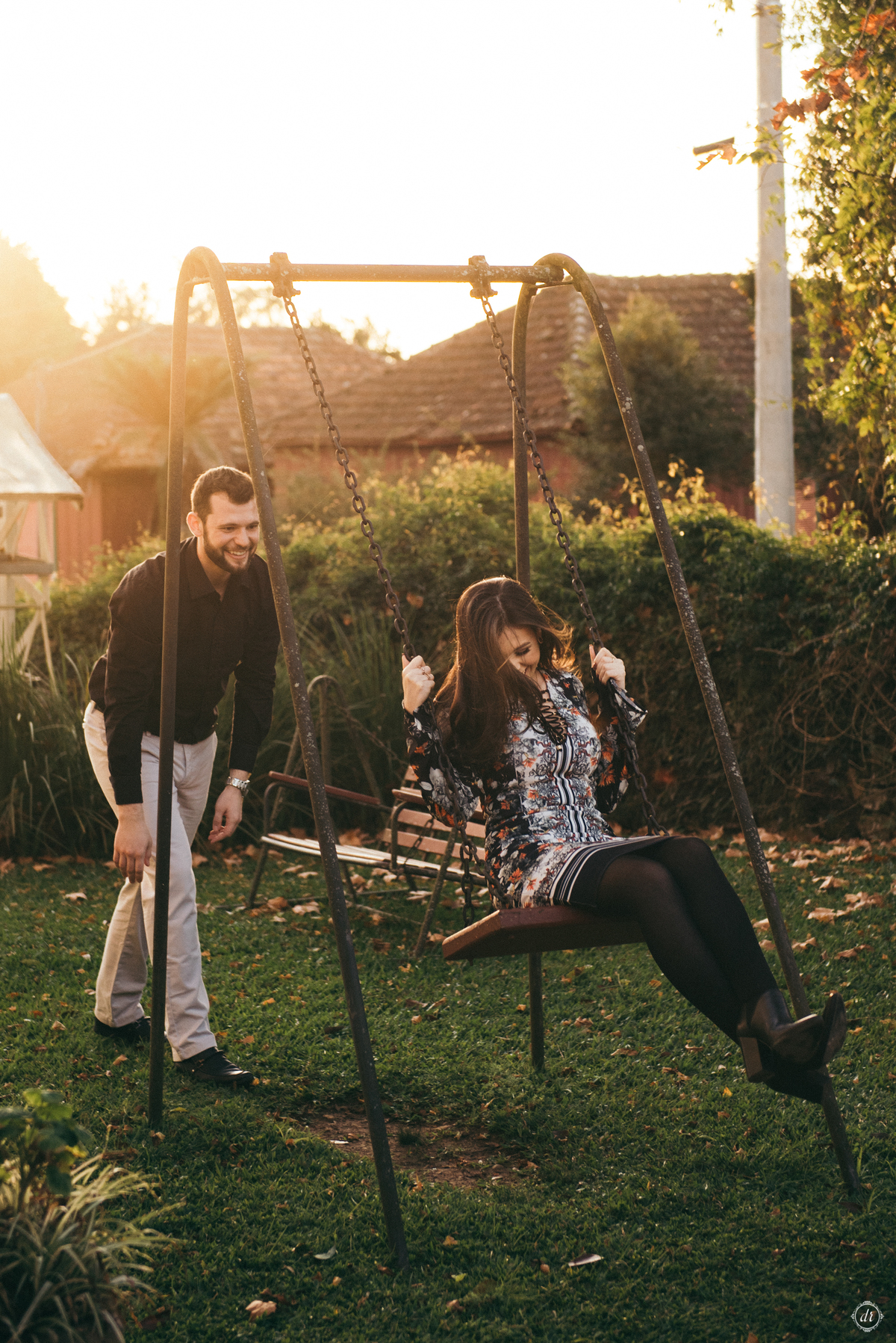 ensaio de casal ensaio nas ferias serra gaucha vinícola Don Giovanni pinto bandeira ensaio externo ensaio no inverno ensaio no parreirais 