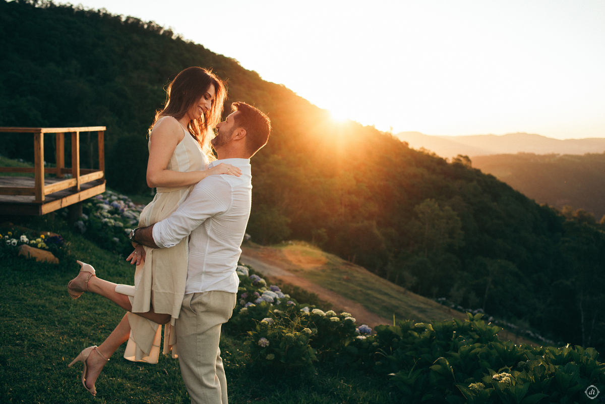 ensaio parque das olivas de gramado ensaio de casal daniela radavelli fotografia pre casamento pre wedding por do sol 
