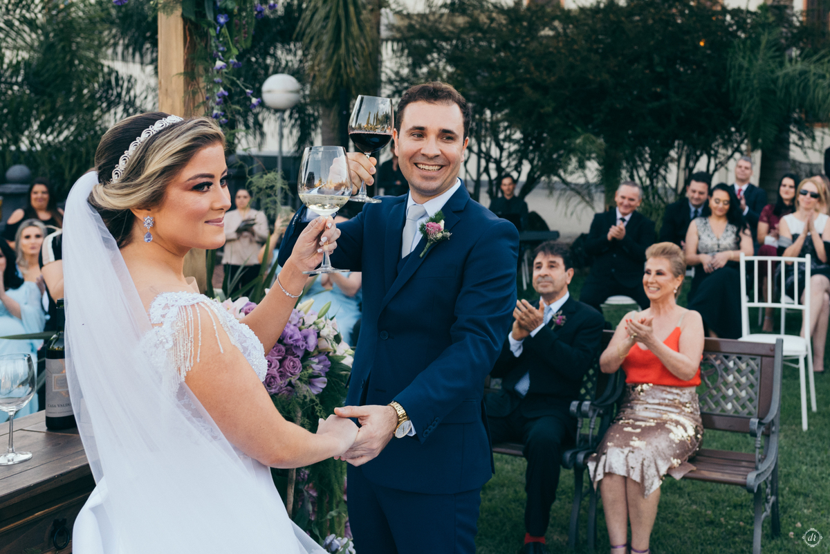 casamento na vinícola vale dos vinhedos casa valduga noiva do sul casamento na serra gaucha celebração do vinho cerimonia externa casamento ao ar livre 