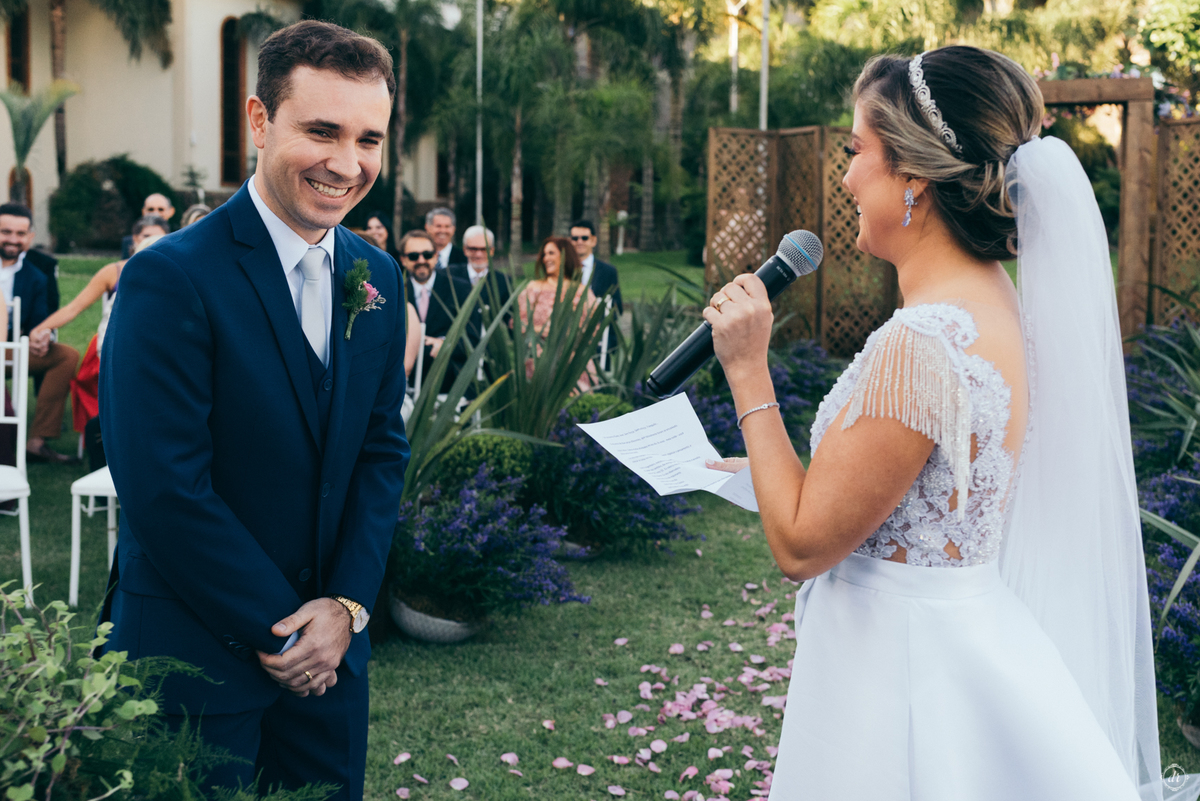 casamento na vinícola vale dos vinhedos casa valduga noiva do sul casamento na serra gaucha celebração do vinho cerimonia externa casamento ao ar livre 