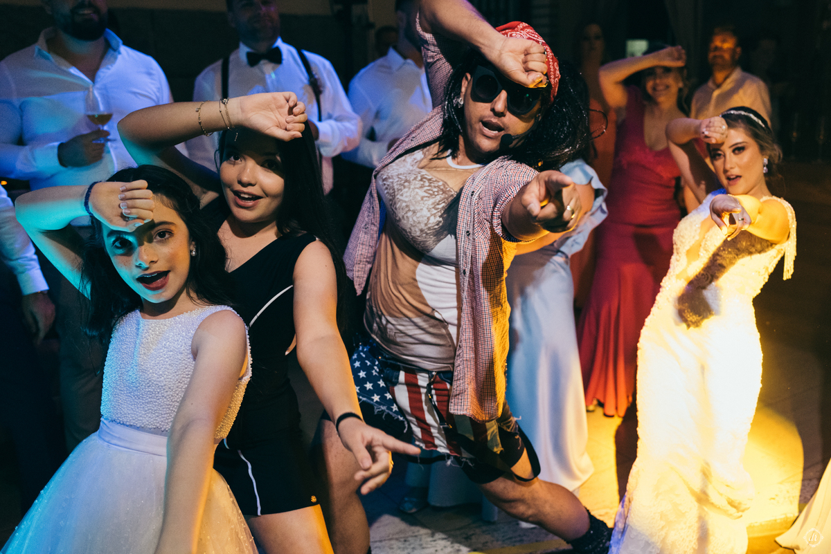 vinhedos casa valduga noiva do sul casamento na serra gaucha celebração do vinho dança dos noivos festa de casamento