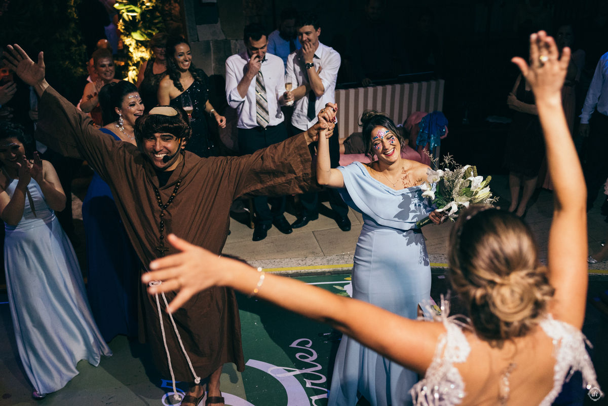 vinhedos casa valduga noiva do sul casamento na serra gaucha celebração do vinho dança dos noivos festa de casamento
