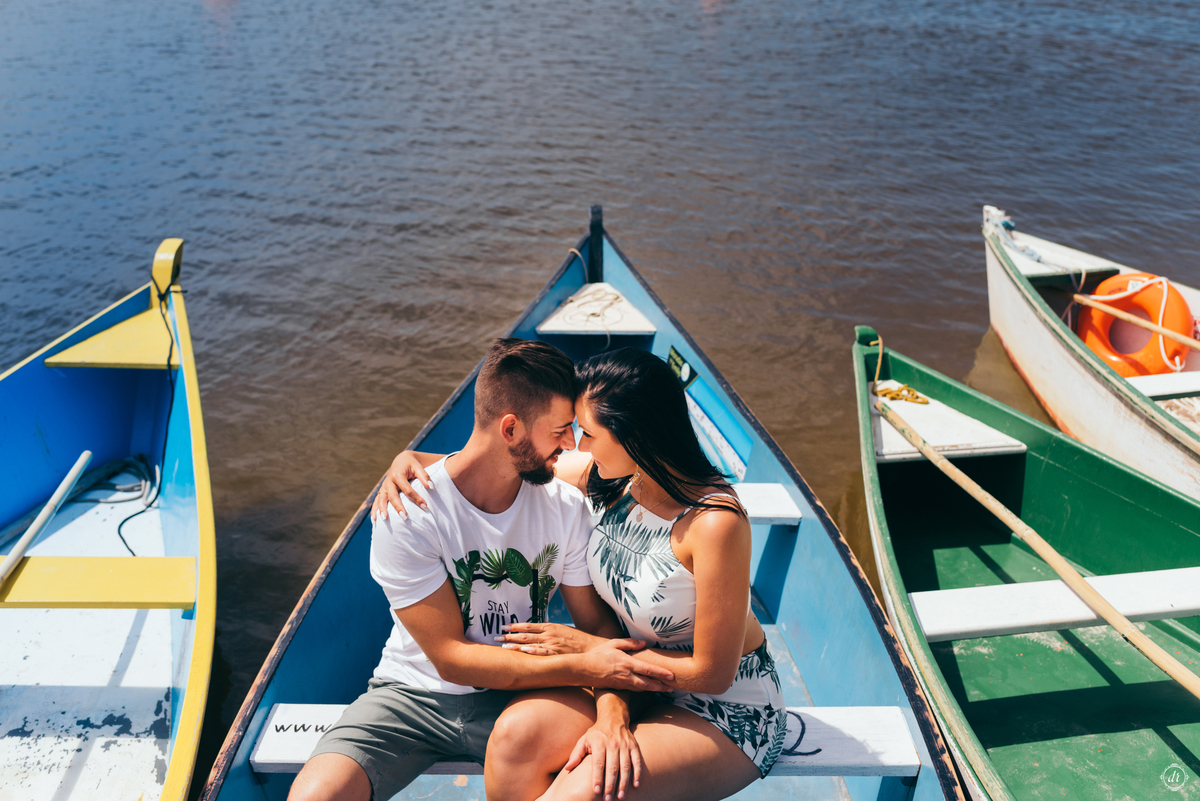 ensaio na praia pre casamento guardo do embau santa catarina nascer do sol na praia fotos na praia noiva na praia ensaio de casal daniela radavelli fotografia 
