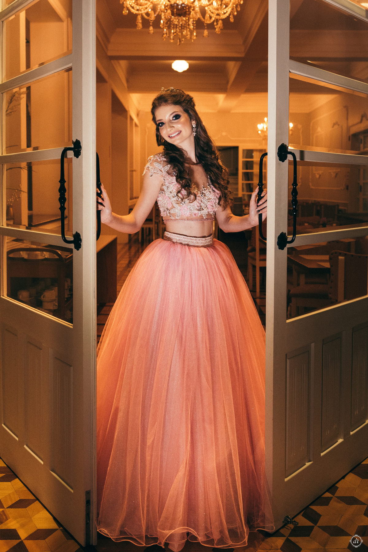 vestido de 15 anos festa de 15 anos princesa make de 15 anos fotos na chuva  hotel casacurta