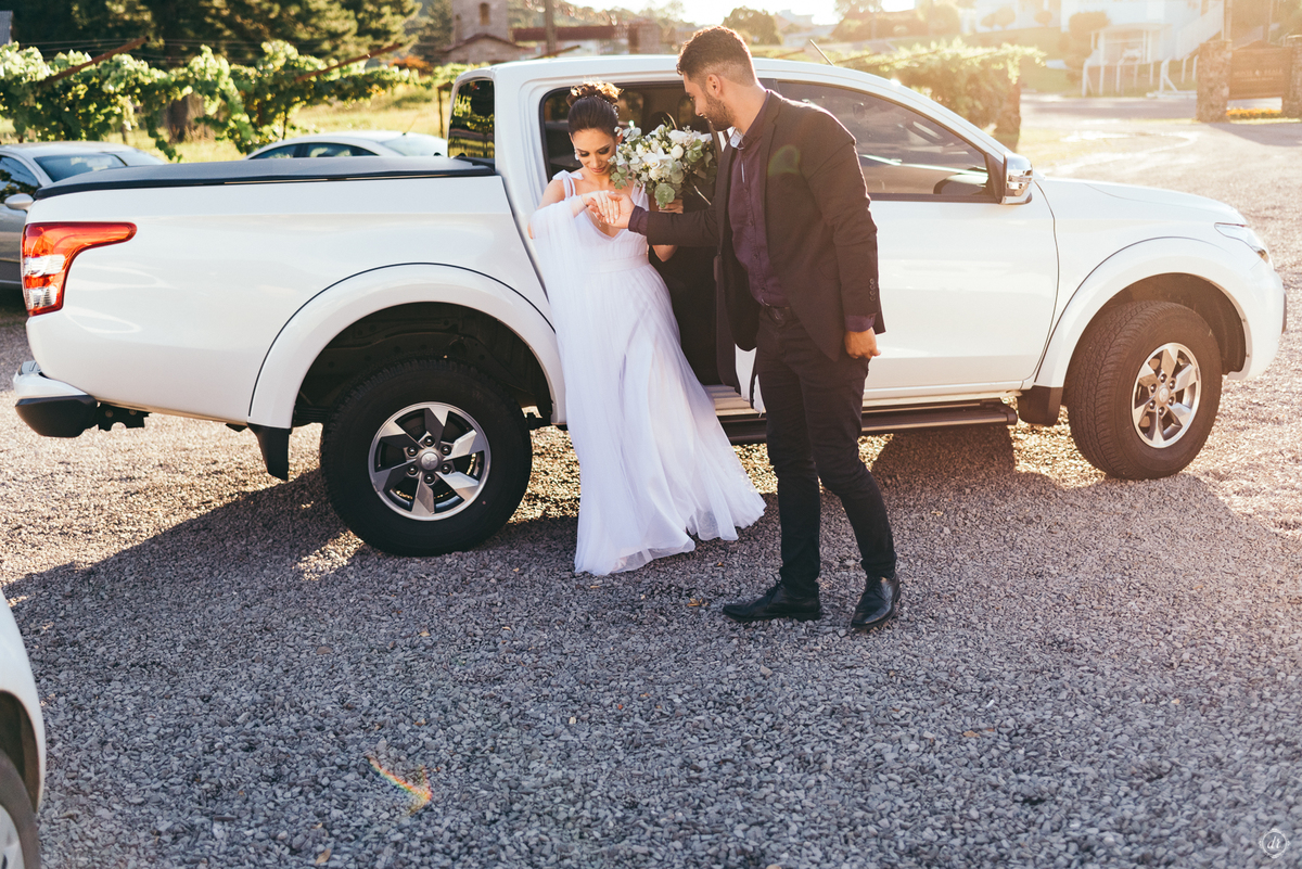 chegada da noiva flores da cunha vinícola monte reale casamento no verão casamento na serra gaucha