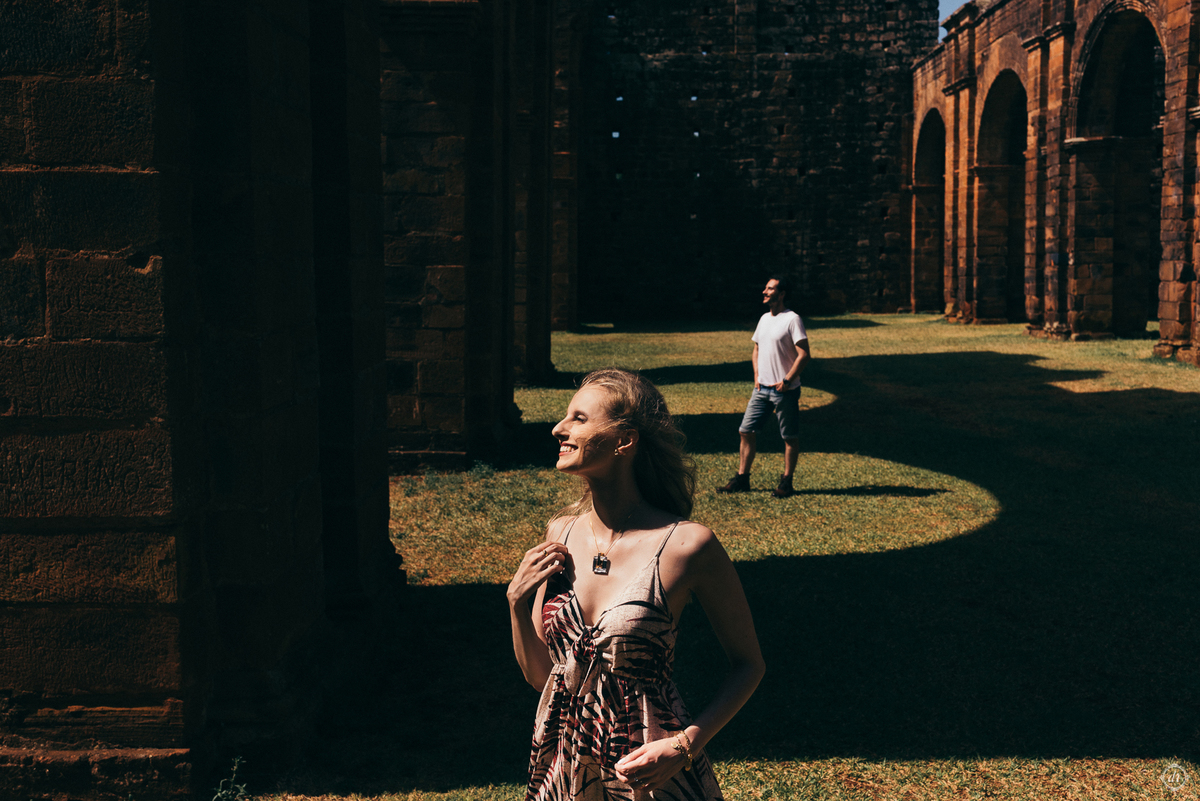 pre wedding ensaio pre casamento ruínas de são miguel das missões daniela radavelli fotografia