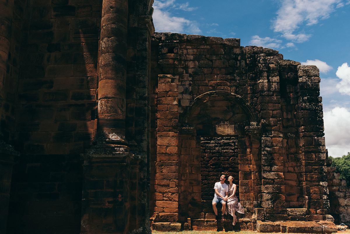 pre wedding ensaio pre casamento ruínas de são miguel das missões daniela radavelli fotografia