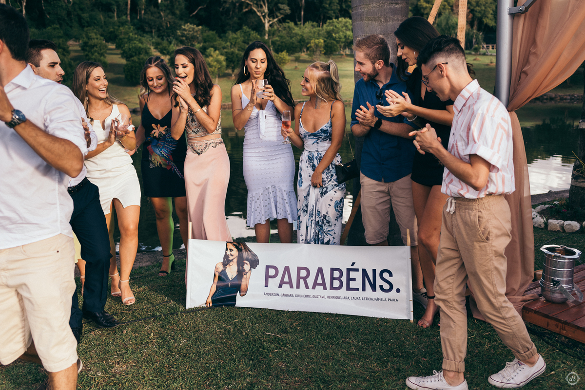 make de formatura vestido de formatura formanda magra core de vestido de formatura festa de formatura ao ar livre festa de formatura no sitio garibaldi festa de formatura de dia 