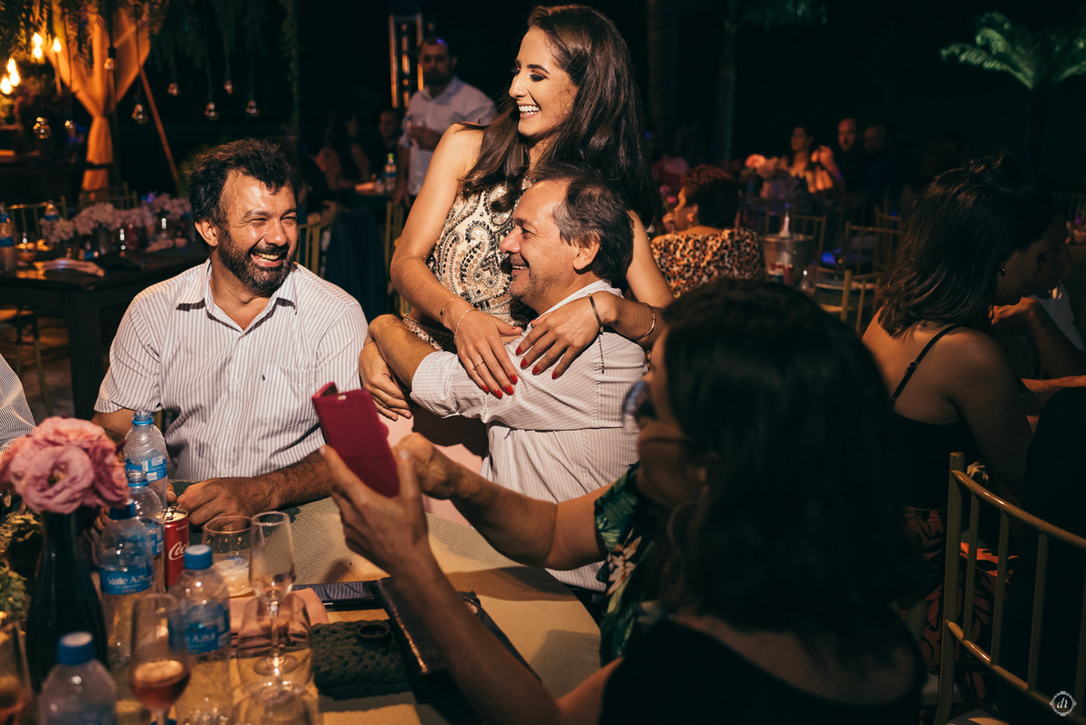 make de formatura vestido de formatura formanda magra core de vestido de formatura festa de formatura ao ar livre festa de formatura no sitio garibaldi festa de formatura de dia 