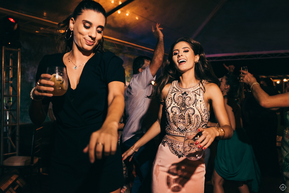 make de formatura vestido de formatura formanda magra core de vestido de formatura festa de formatura ao ar livre festa de formatura no sitio garibaldi festa de formatura de dia 