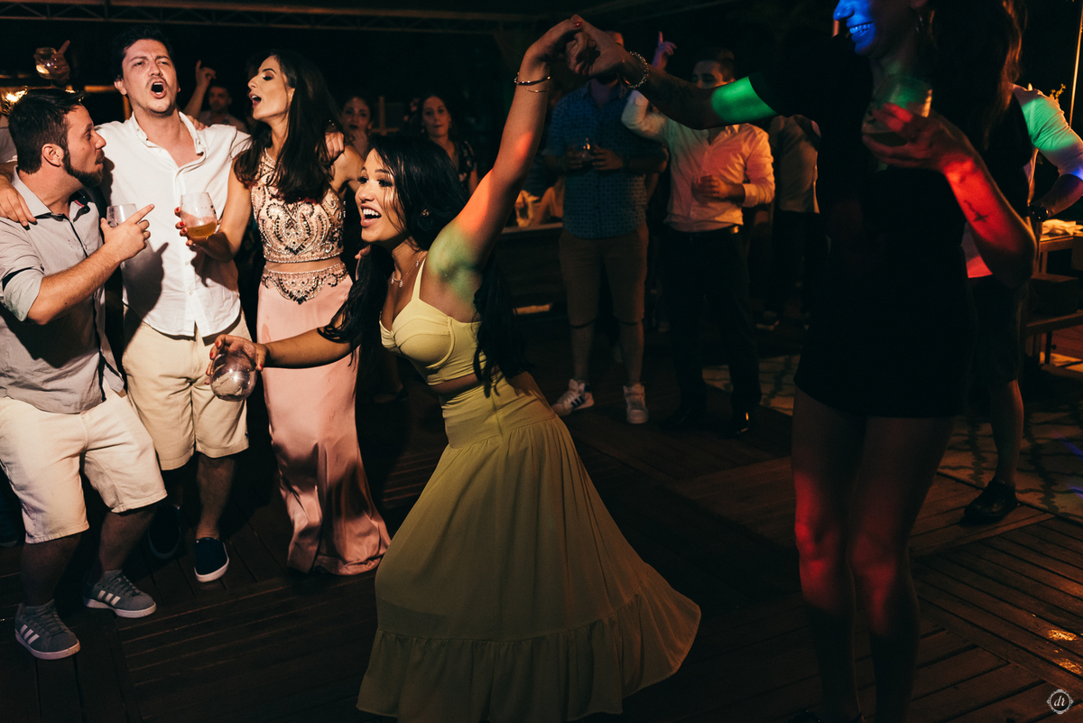 make de formatura vestido de formatura formanda magra core de vestido de formatura festa de formatura ao ar livre festa de formatura no sitio garibaldi festa de formatura de dia 