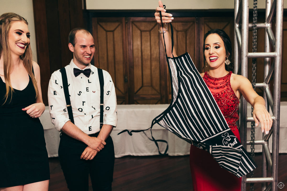 formatura de ciências contábeis daniela radavelli fotografia make de formatura vestido vermelho de formatura  festa de formatura