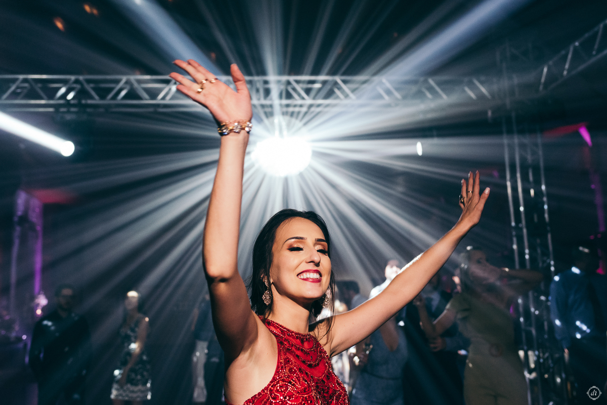 formatura de ciências contábeis daniela radavelli fotografia make de formatura vestido vermelho de formatura  festa de formatura