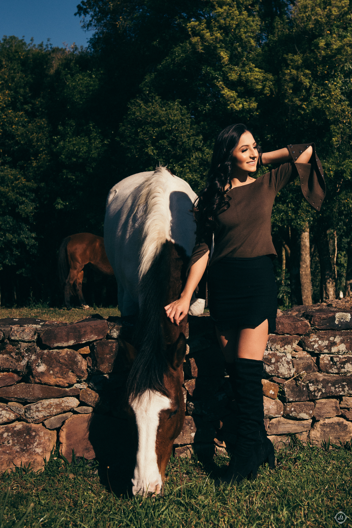 ensaio de 15 anos daniela radavelli fotografia ensaio na serra gaucha ensaio com cavalos look de fotos de 15 vinícola alma unica 