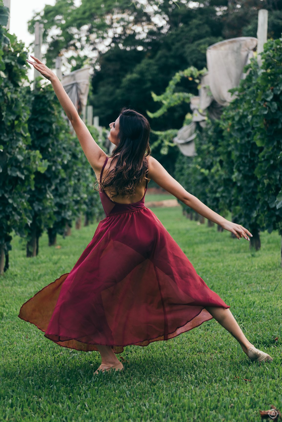 ensaio de bailarina daniela radavelli fotografia fotos de bale fotos de dança garibaldi ensaio na serra gaucha ensaio na villa matuella 