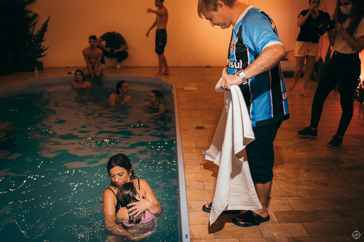 festa de 15 anos em casa daniela radavelli fotografia festa em casa 15th moderno festa na piscina 