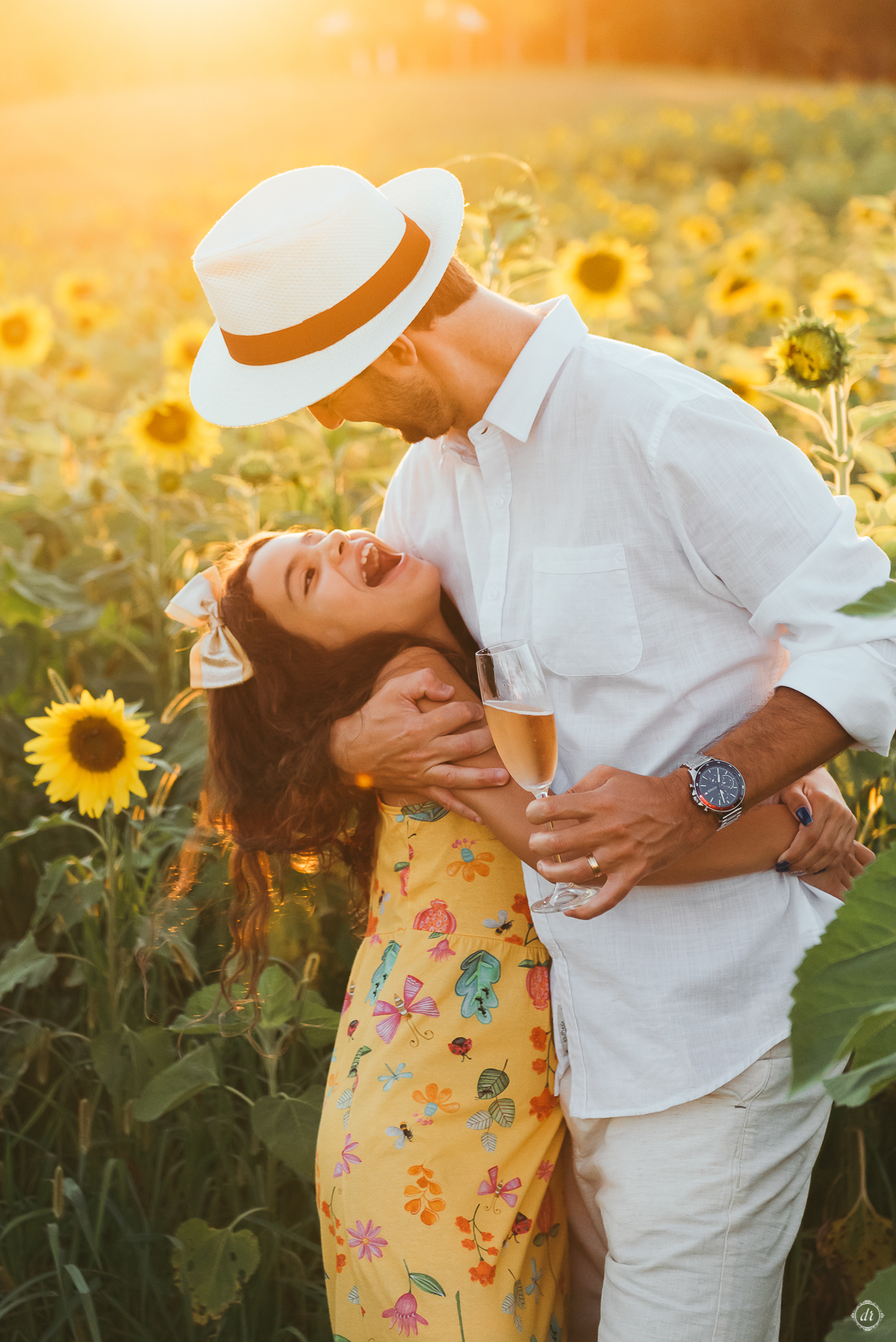 ensaio família ensaio na vinícola do sul vinicola don giovanni ensaio de ferias daniela radavelli fotografia  ensaio com girassol 