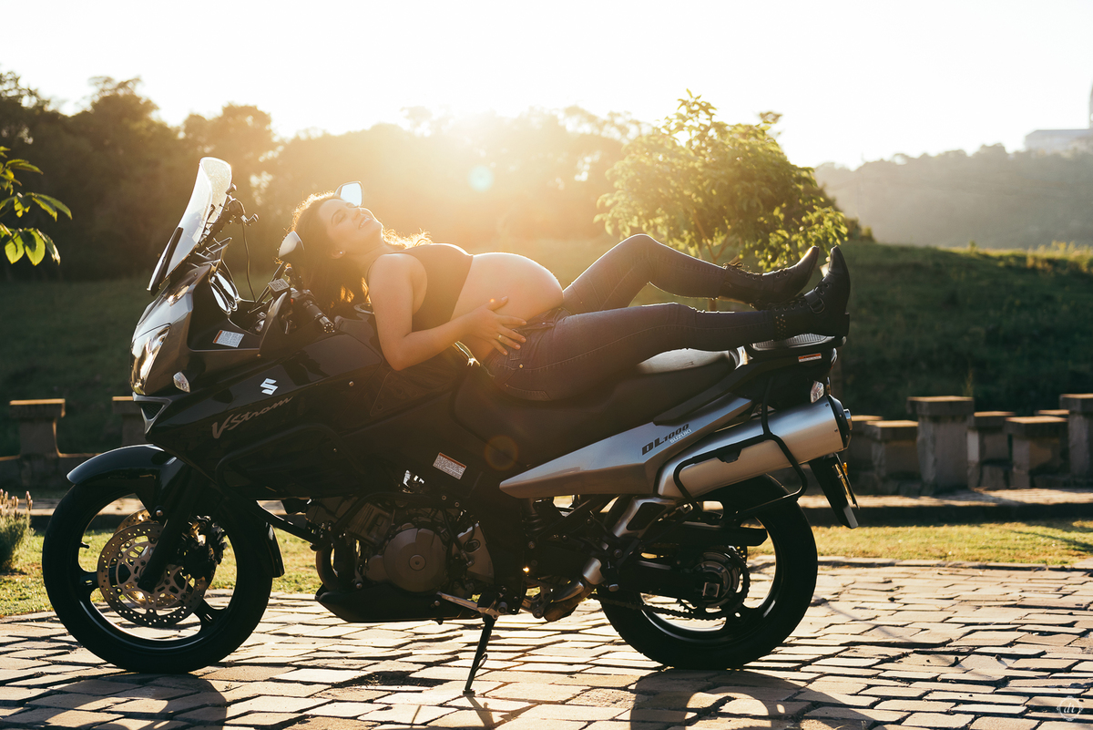 ensaio de gestante no castelo cave brandalise monte belo daniela radavelli fotografia ensaio na vinicola do sul 