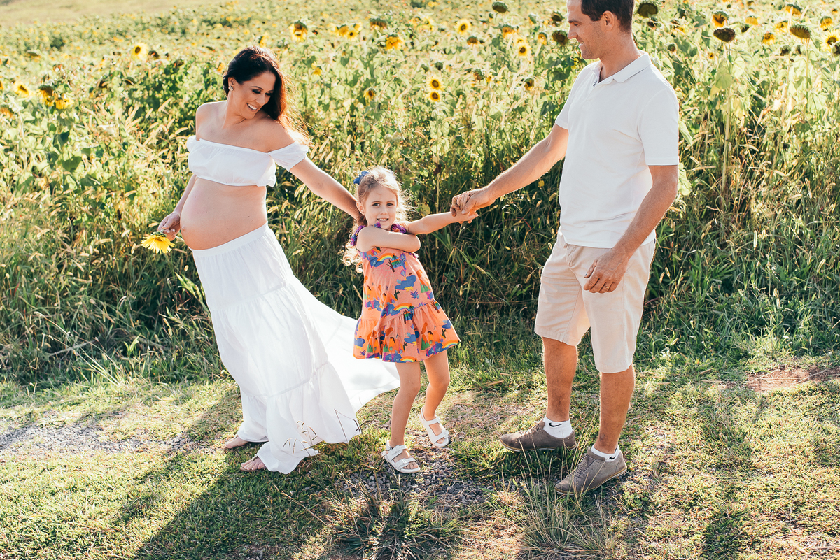 ensaio de gestante ensaio na vinicola daniela radavelli fotografia look de gestante 