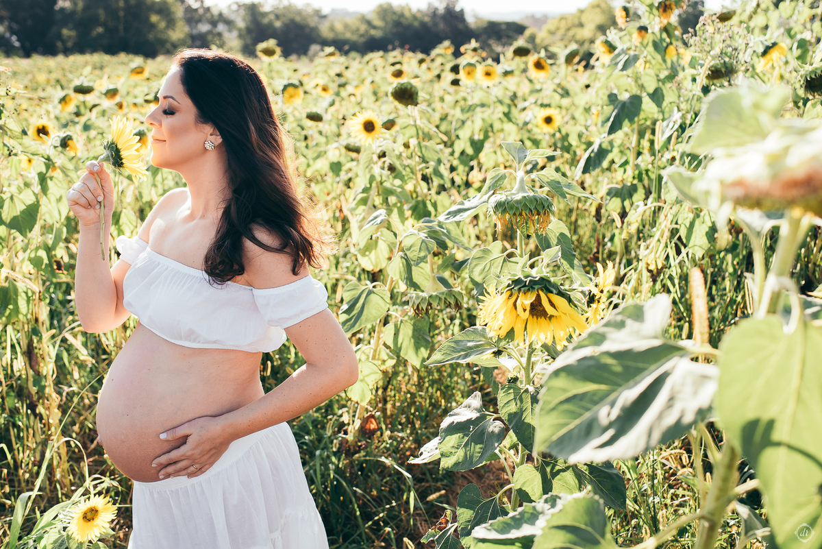 ensaio de gestante ensaio na vinicola daniela radavelli fotografia look de gestante 