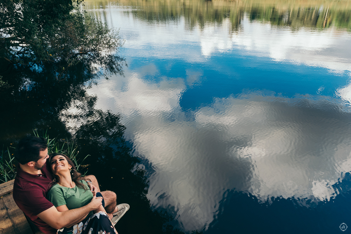 ensaio de casamento pre wedding daniela radavelli fotografia corcel marrom corcel do nono apaixonado por corcel  ensaio na fazenda