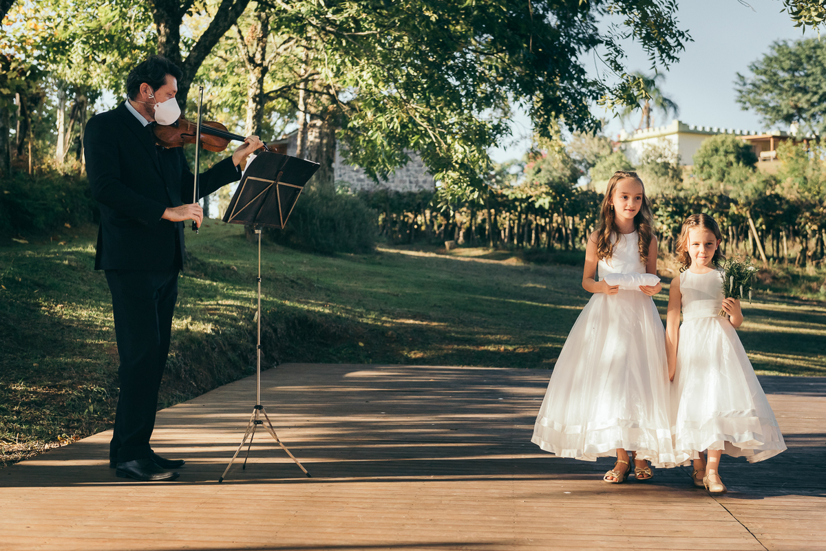 casamento na pandemia daniela radavelli fotografia casamento na serra gaucha casamento na vinicola estrelas do brasil montanha dos sentidos elopement wedding no sul 