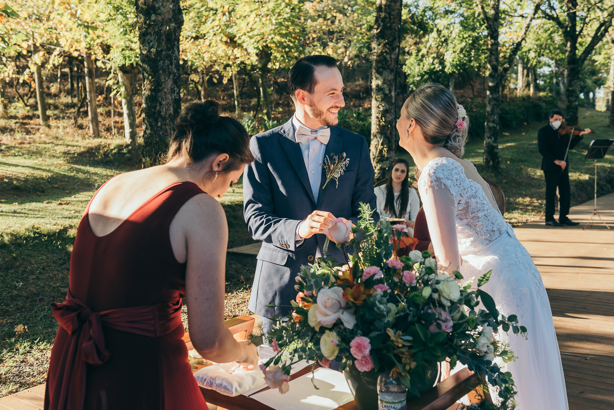 casamento na pandemia daniela radavelli fotografia casamento na serra gaucha casamento na vinicola estrelas do brasil montanha dos sentidos elopement wedding no sul 