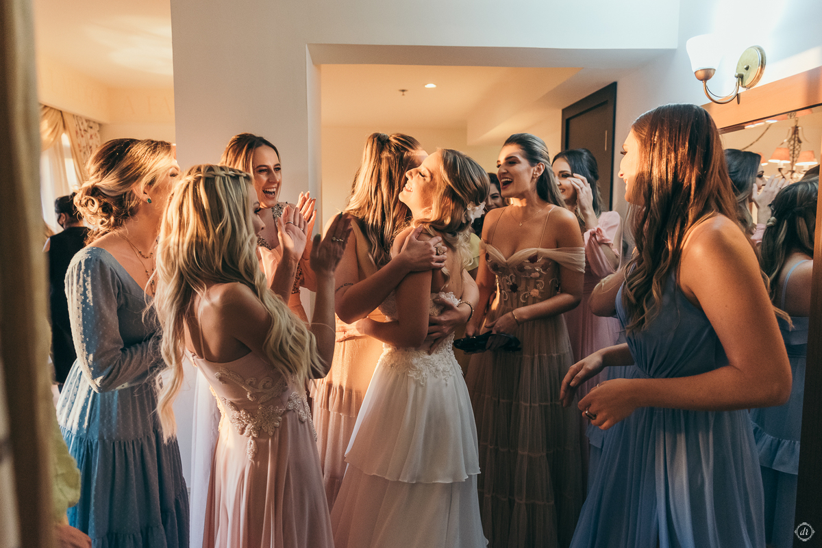 hotel spa do vinho casamento no vale dos vinhedos daniela radavelli fotografia noivas do brasil make de noiva vestido de noiva first look com madrinhas