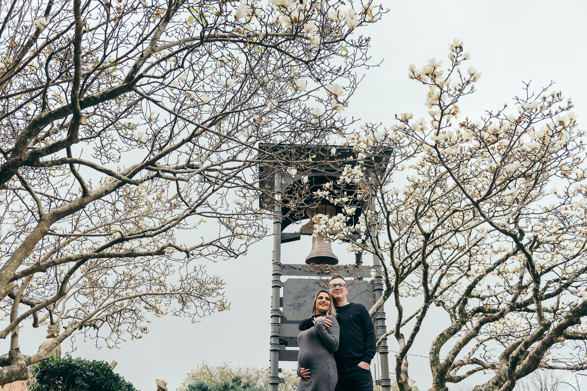 ensaio de gestante daniela radavelli fotografia ensaio em gramado fotos no lago negro look de gestante 