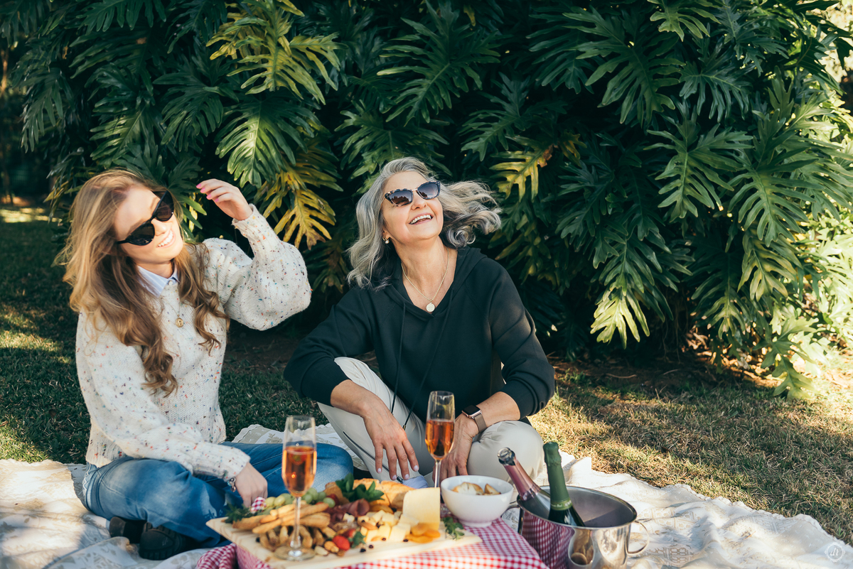 ensaio de familia daniela radavelli fotografia fotografa em bento Gonçalves fotos chá da tarde piquenique no jardim  