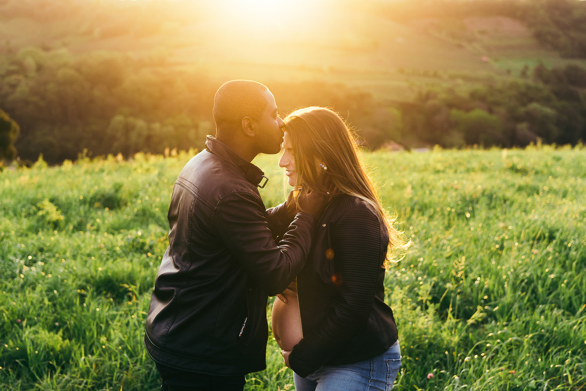 ensaio de gestante daniela radavelli fotografia ensaio na serra gaucha mamae colorada papai colorado 