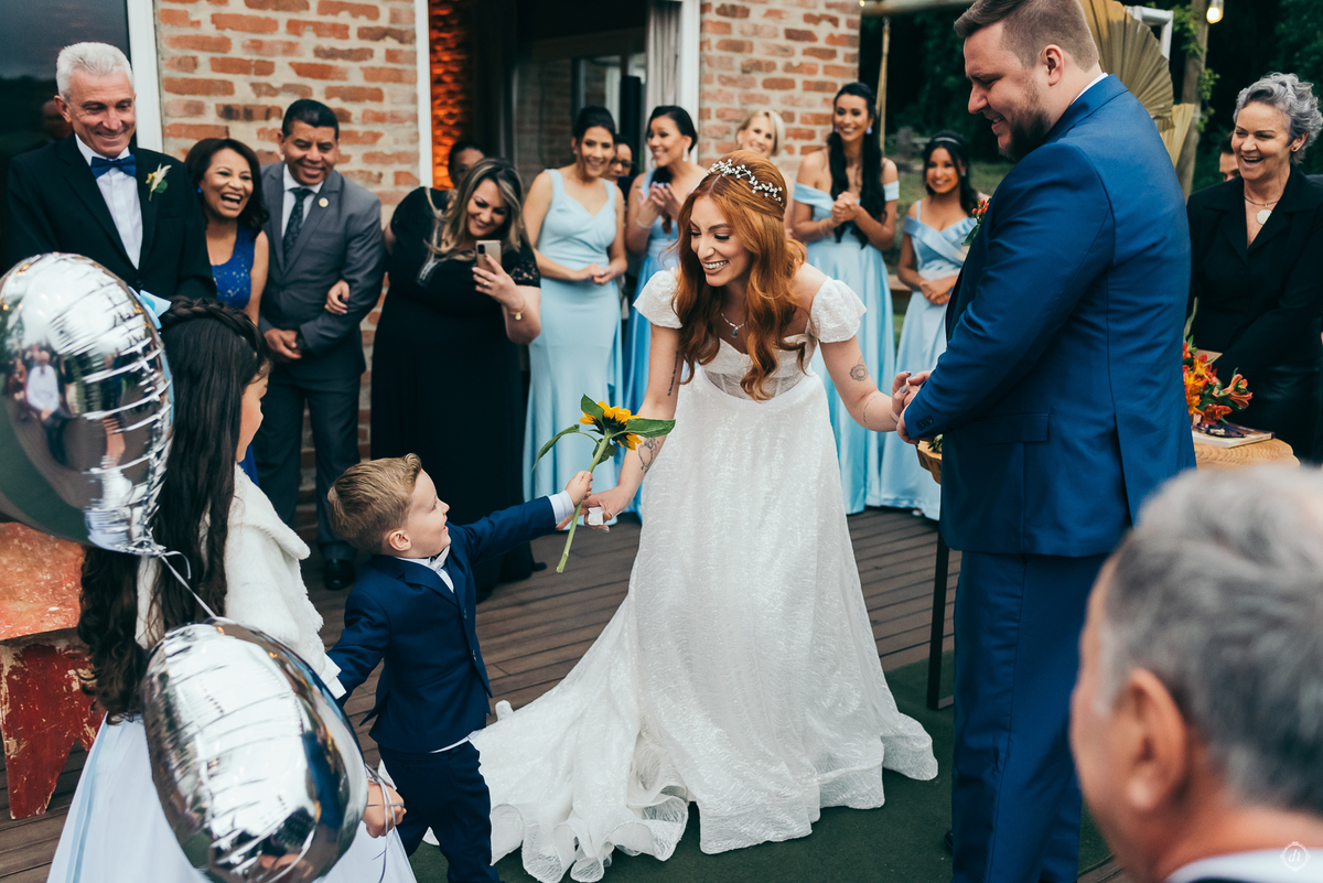 casamento ao ar livre Villa D'arte vale dos vinhedos daniela radavelli fotografia filho de pajem 