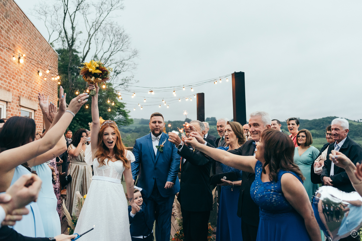 casamento ao ar livre Villa D'arte vale dos vinhedos daniela radavelli fotografia filho de pajem 